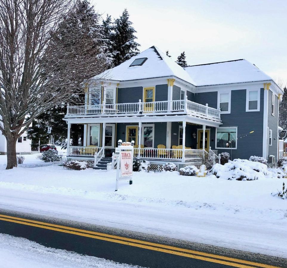 Toba'S Bed & Breakfast Lunenburg Exterior foto