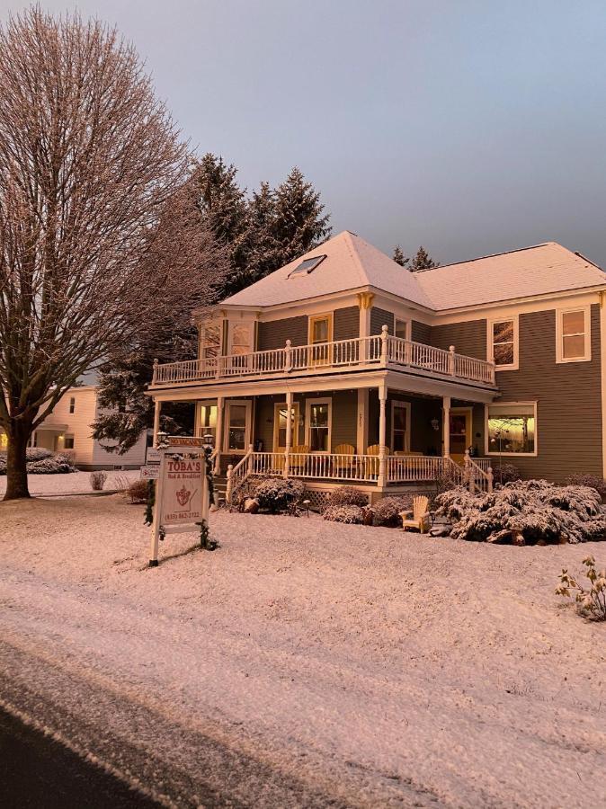 Toba'S Bed & Breakfast Lunenburg Exterior foto
